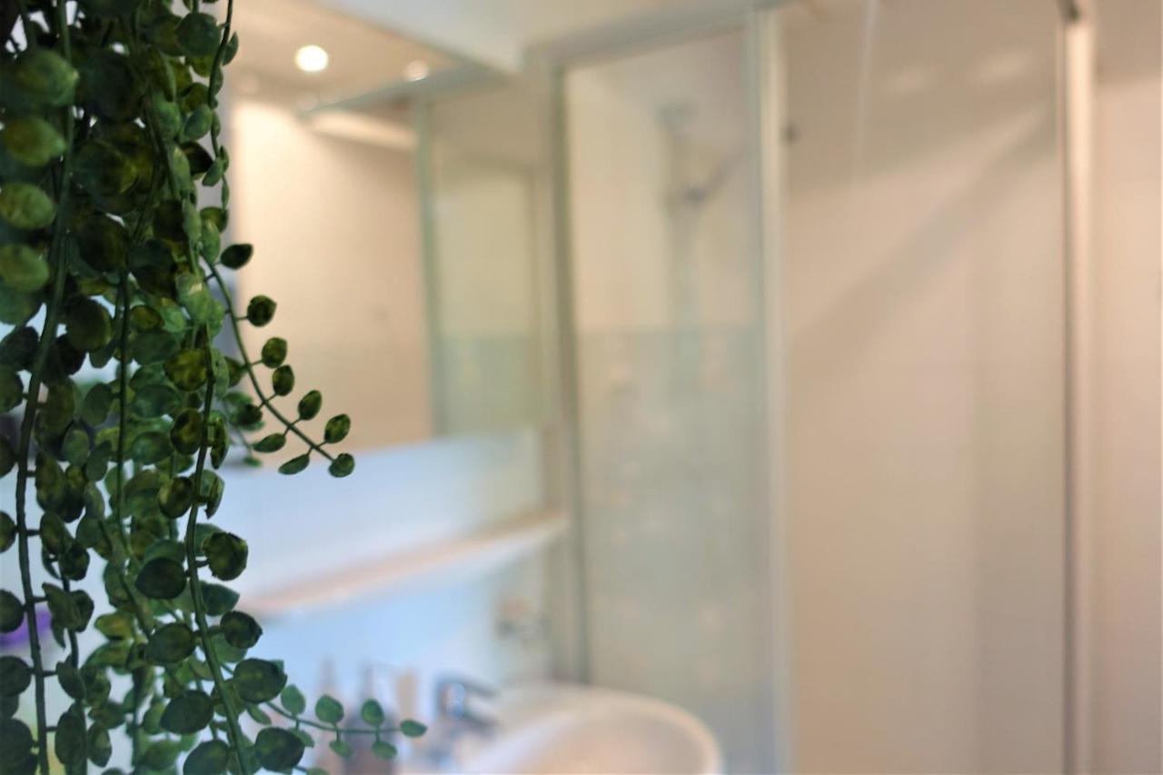 Bed and Breakfast De Aardigeyt Гитхорн Экстерьер фото