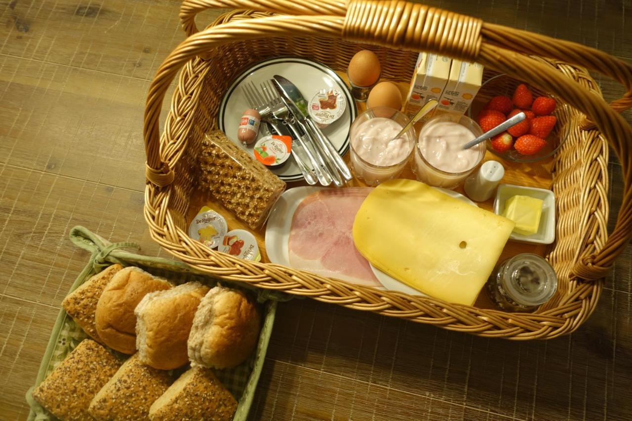 Bed and Breakfast De Aardigeyt Гитхорн Экстерьер фото